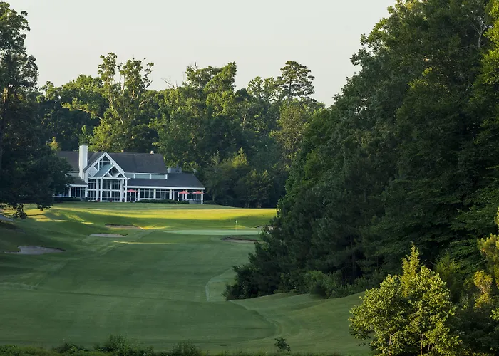Williamsburg Woodlands Hotel & Suites, An Official Colonial Williamsburg Hotel